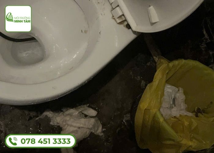 Thông bồn cầu nghẹt tại Bình Thuận - Giá rẻ nhất 2025 21 Thông bồn cầu nghẹt tại Bình Thuận Môi Trường Minh Tâm (5)