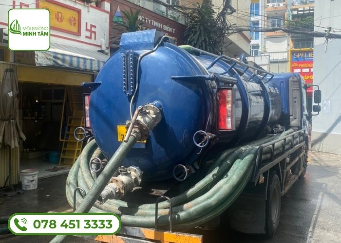 Hút bể phốt tại Hà Đông giá rẻ - Combo 3 trong 1 tiết kiệm 15 Dịch vụ hút bể phốt tại Hà Đông Môi Trường Minh Tâm (5)