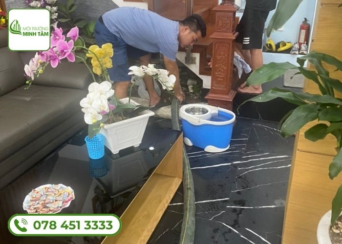 Hút bể phốt tại Mê Linh - Đội xe chuyên dụng Minh Tâm 24 Dịch vụ hút bể phốt tại Mê Linh Môi Trường Minh Tâm (10)