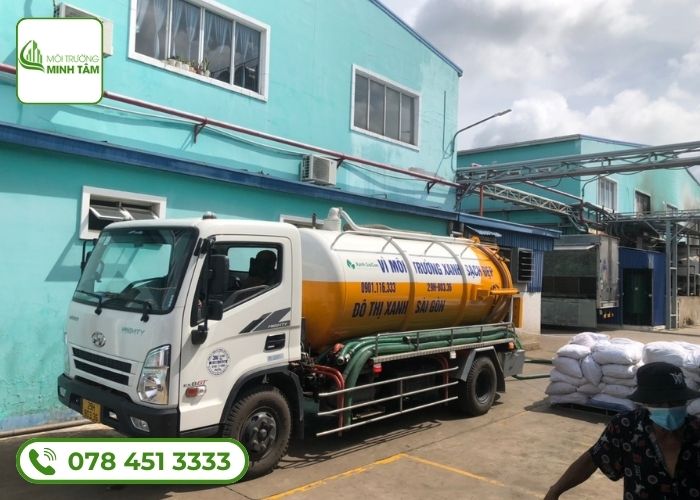 Hút bể phốt tại Mê Linh - Đội xe chuyên dụng Minh Tâm 19 Dịch vụ hút bể phốt tại Mê Linh Môi Trường Minh Tâm (5)
