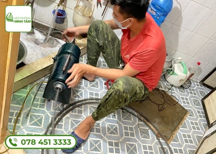 Thông tắc cống tại Cầu Giấy | 24/7 kể cả ngày lễ – Giá trọn gói rõ ràng 20 Dịch vụ thông tắc cống tại Cầu Giấy Môi Trường Minh Tâm (8)