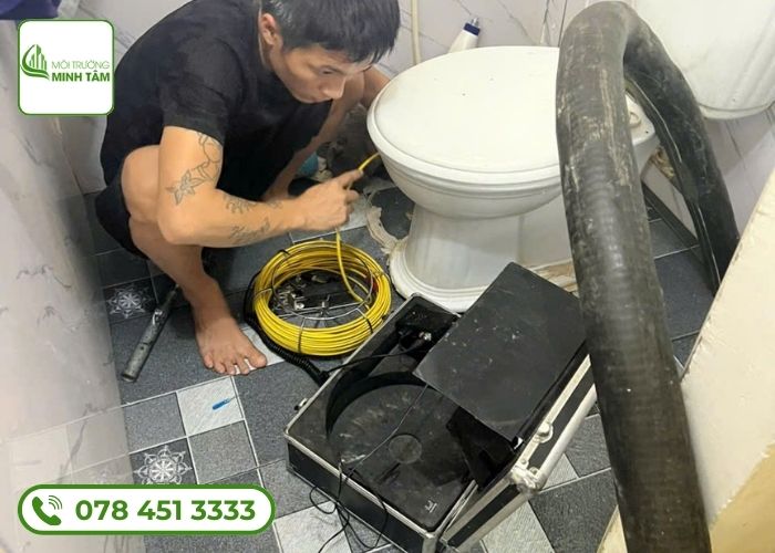 Thông tắc bồn cầu tại Thái Bình - Uy tín, giá rẻ 299K 16 Thông tắc bồn cầu tại Thái Bình Môi Trường Minh Tâm (4)