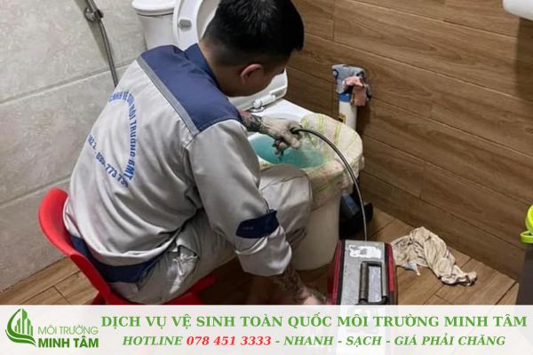 Thông tắc bồn cầu tại Ninh Bình - Phục vụ 24/7, giá từ 100k 18 thong-tac-bon-cau-tai-ninh-binh