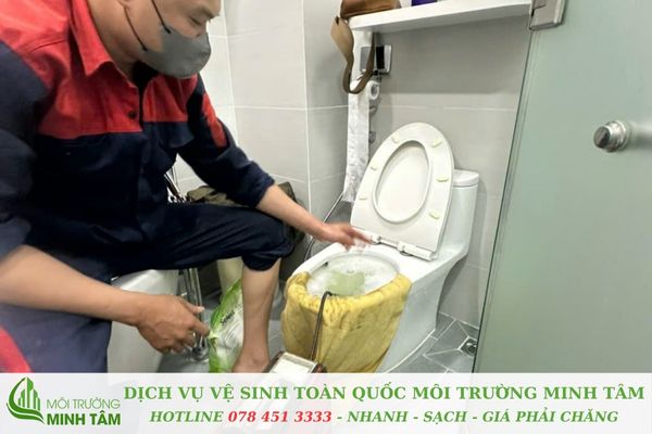 Thông tắc bồn cầu tại Hoàng Mai – Giải pháp nhanh chóng, hiệu quả