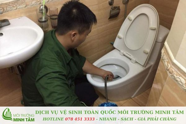 Thông tắc bồn cầu tại Long Biên - Dịch vụ chuyên nghiệp, nhanh chóng và hiệu quả 9 Việc lựa chọn dịch vụ thông tắc bồn cầu chuyên nghiệp mang lại nhiều lợi ích thiết thực cho gia đình bạn