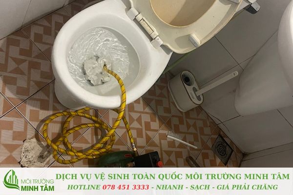 Thông tắc bồn cầu tại Long Biên - Dịch vụ chuyên nghiệp, nhanh chóng và hiệu quả 12 Đánh giá các dịch vụ thông tắc bồn cầu tại Long Biên