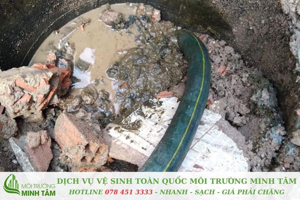 Báo giá dịch vụ hút hầm cầu Tân Trụ tại Môi Trường Minh Tâm
