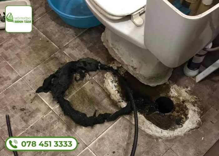 Dịch vụ thông bồn cầu nghẹt tại Mang Thít - Môi Trường Minh Tâm