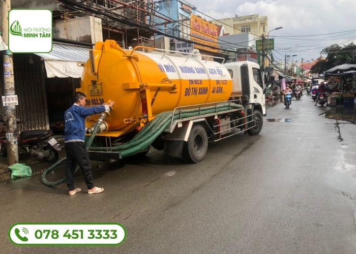 Dịch vụ hút hầm cầu tại Bình Phước - Môi Trường Minh Tâm (4)