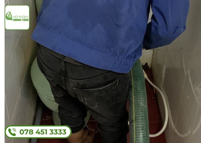 Dịch vụ hút hầm cầu tại Bình Phước - Môi Trường Minh Tâm (5)