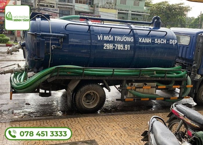 Hút hầm cầu tại Mỏ Cày Nam Môi Trường Minh Tâm (13)