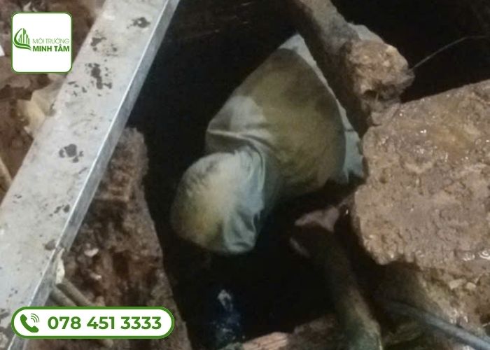 Thông cống nghẹt tại Gò Công Đông - Môi Trường Minh Tâm (2)