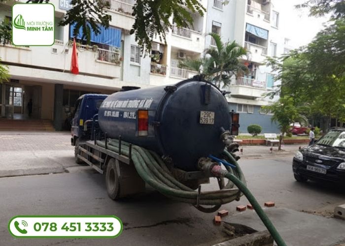 Quy trình xử lý vụ hút hầm cầu tại Tân Châu