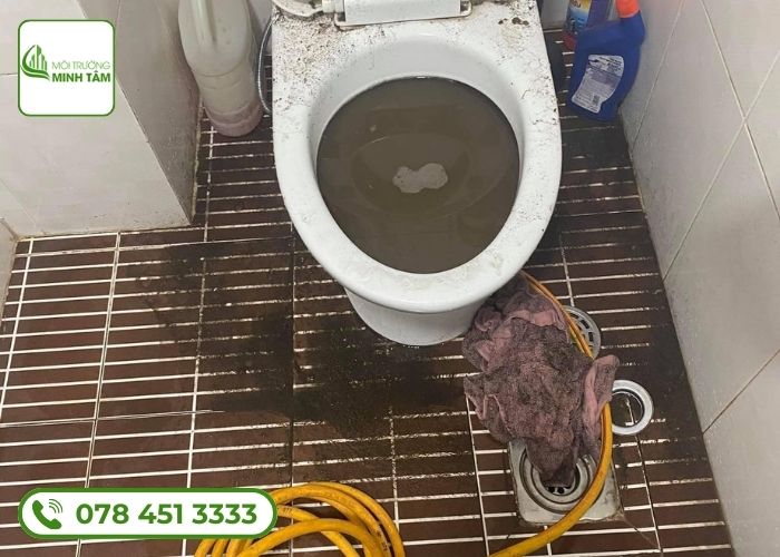 Đặc điểm nổi bật của dịch vụ thông bồn cầu nghẹt tại An Phú của Môi Trường Minh Tâm