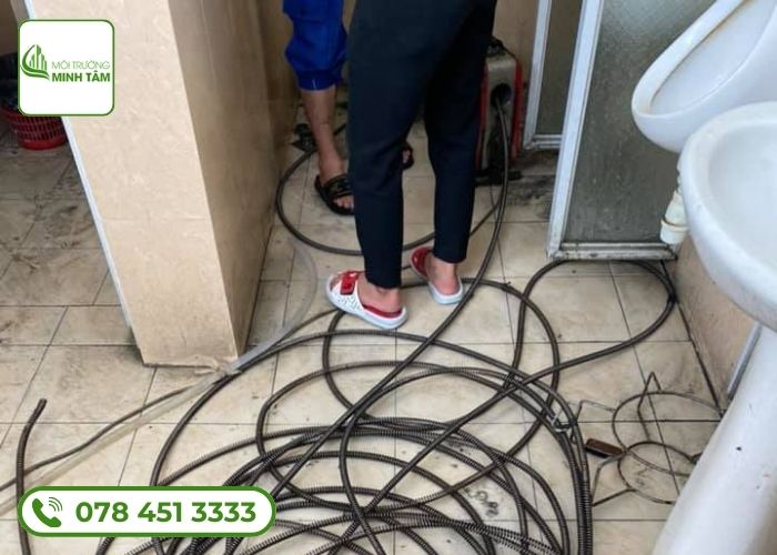Thông Bồn Cầu Nghẹt Tại Bình Long Nhanh Gọn, BH 6 Tháng 7 Dịch vụ thông bồn cầu nghẹt tại Bình Long – Môi Trường Minh Tâm