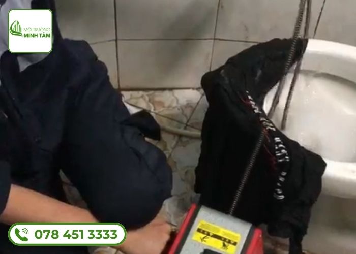 Thông Bồn Cầu Nghẹt Tại Bình Long Nhanh Gọn, BH 6 Tháng 8 Dịch vụ thông bồn cầu nghẹt tại Bình Long – Môi Trường Minh Tâm