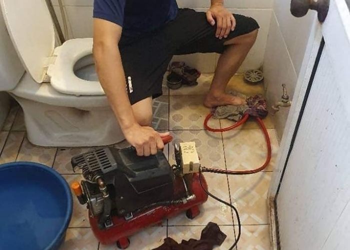 Dịch vụ thông bồn cầu nghẹt tại Châu Phú, An Giang