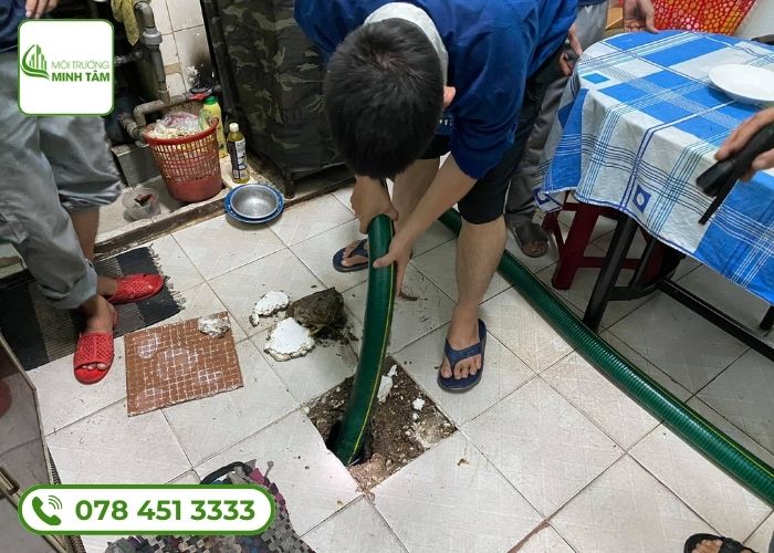 Hút hầm cầu tại Triệu Phong, Quảng Trị – có mặt nhanh, làm sạch, không tràn bẩn 10 hút hầm cầu tại Triệu Phong-4