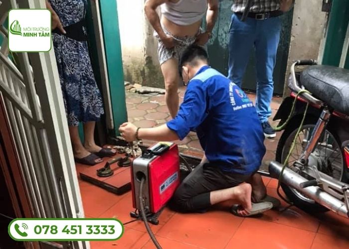 thông cống nghẹt tại Cẩm Xuyên-3