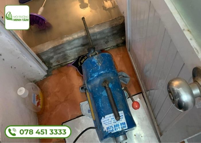 thong-cong-nghet-tai-long-phu 2