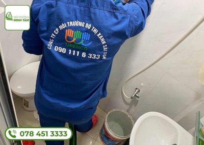 thông bồn cầu nghẹt tại Tu Mơ Rông