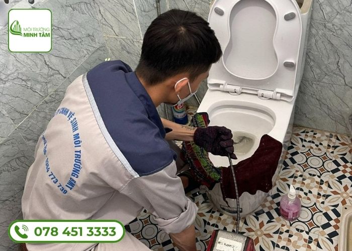 thông bồn cầu nghẹt tại Vĩnh Thạnh-3