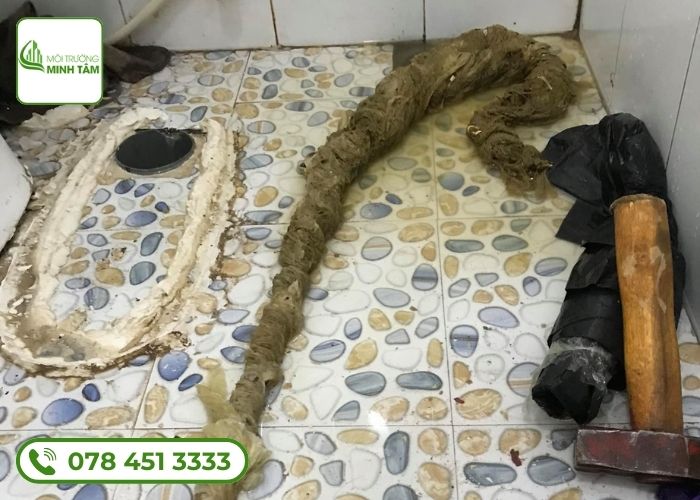 Thông bồn cầu nghẹt tại Diên Khánh, Khánh Hòa – Xử lý nhanh, 0 đục phá 9 thong-bon-cau-nghet-tai-dien-khanh 4