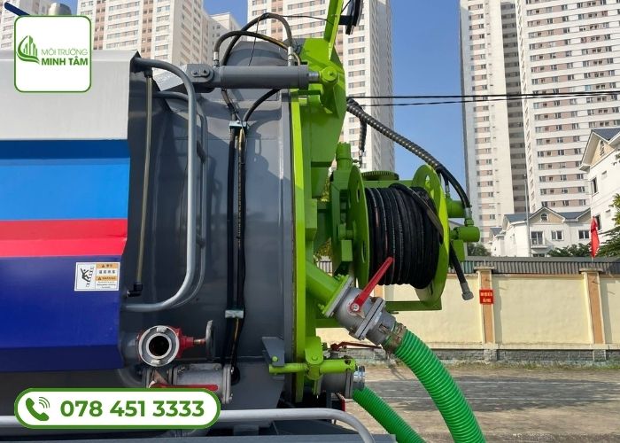 Thông tin chi tiết về vận chuyển bùn vi sinh TPHCM