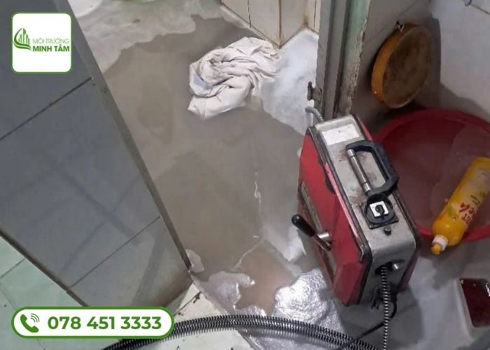 Thông cống nghẹt phường Bình Trưng Đông, Quận 2 - Xử lý trong ngày 16 thong-cong-nghet-phuong-binh-trung-dong (5)