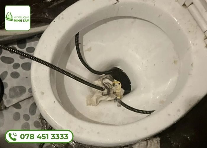 Thông tắc bồn cầu tại Phú Bình, Thái Nguyên - Tận tâm, Sạch sẽ, Giá rẻ 14 thong-tac-bon-cau-tai-phu-binh (4)