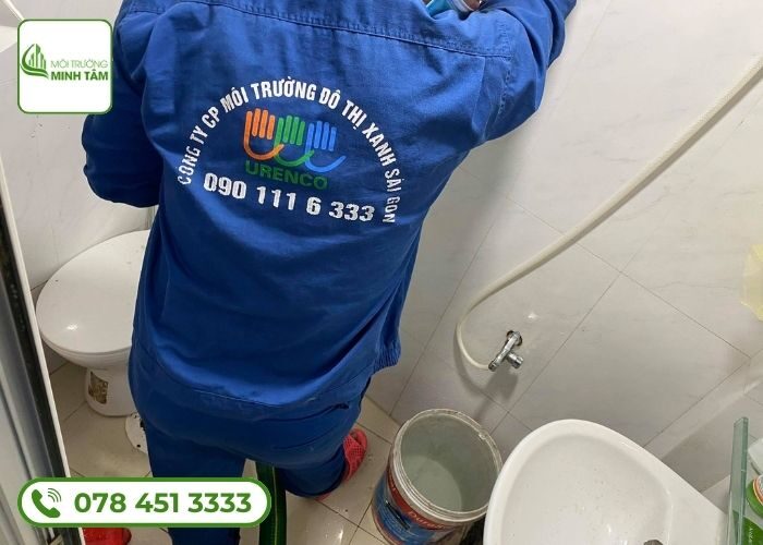 Thông tắc bồn cầu tại thành phố Thái Nguyên, Thái Nguyên - Sạch 100% 17 thong-tac-bon-cau-tai-thanh-pho-thai-nguyen (8)