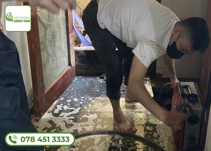 Thông tắc cống tại Yên Lạc, Vĩnh Phúc – Thông 1 lần sạch 8 thong-tac-cong-tai-yen-lac (2)