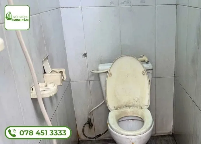 Thông tắc bồn cầu tại Tam Đảo, Vĩnh Phúc – BH 12 tháng 10 thong-tac-bon-cau-tai-tam-dao (4)